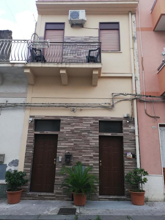Stella & Luna Apartment Calatabiano Ngoại thất bức ảnh