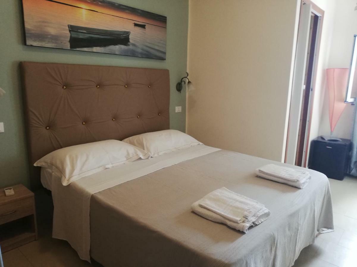 Stella & Luna Apartment Calatabiano Ngoại thất bức ảnh
