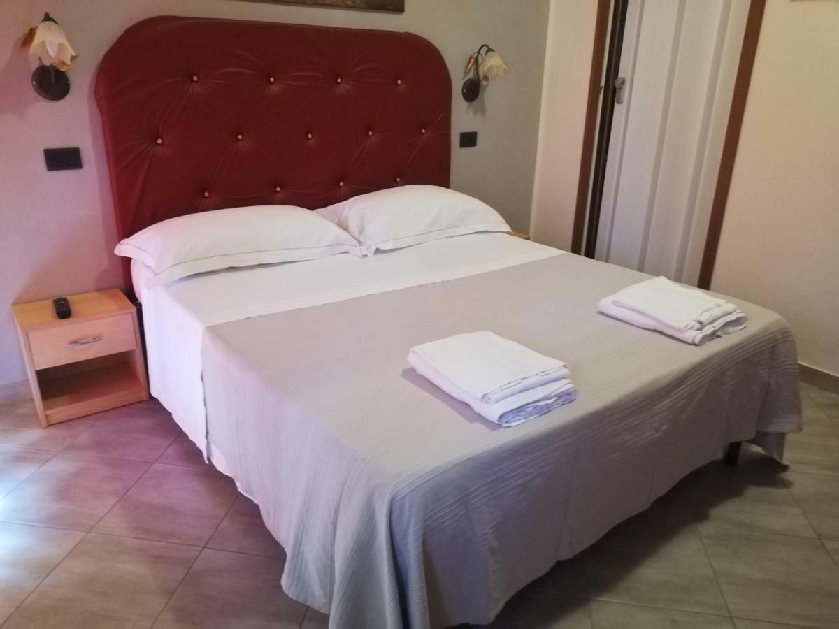 Stella & Luna Apartment Calatabiano Ngoại thất bức ảnh